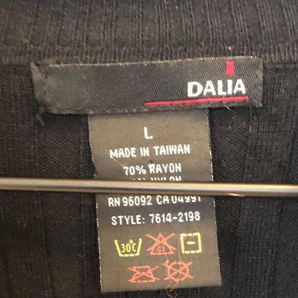 Dalia Sweater Black size L - Picture 2 of 3